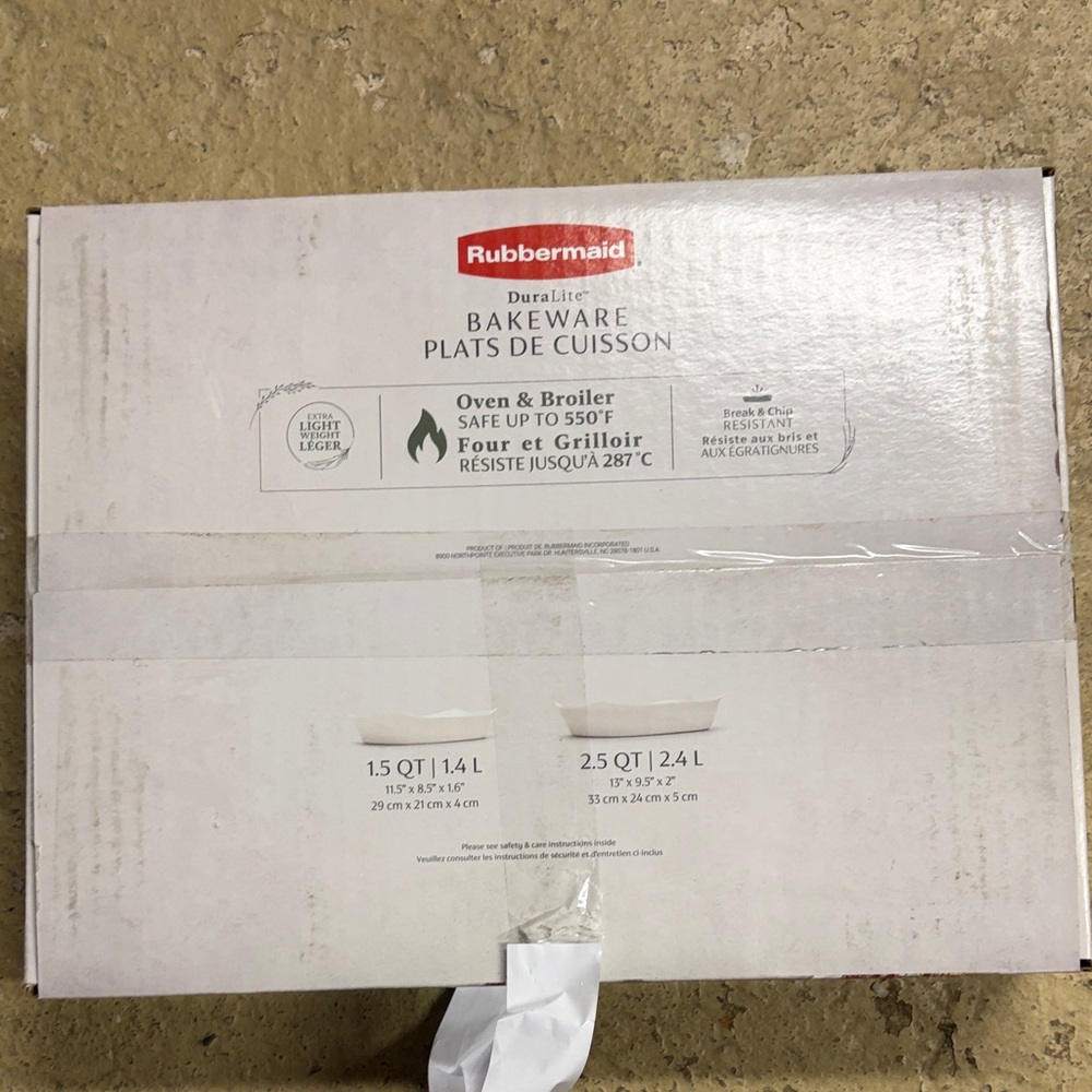Rubbermaid White Bakeware Collection